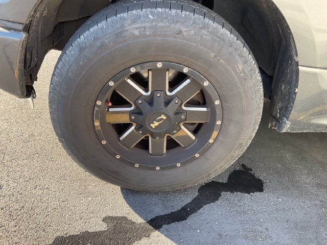 Used 2015 Gray Ford XL image 4
