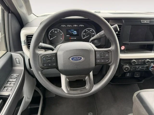 Certified Used 2025 Oxford White Ford XLT image 12