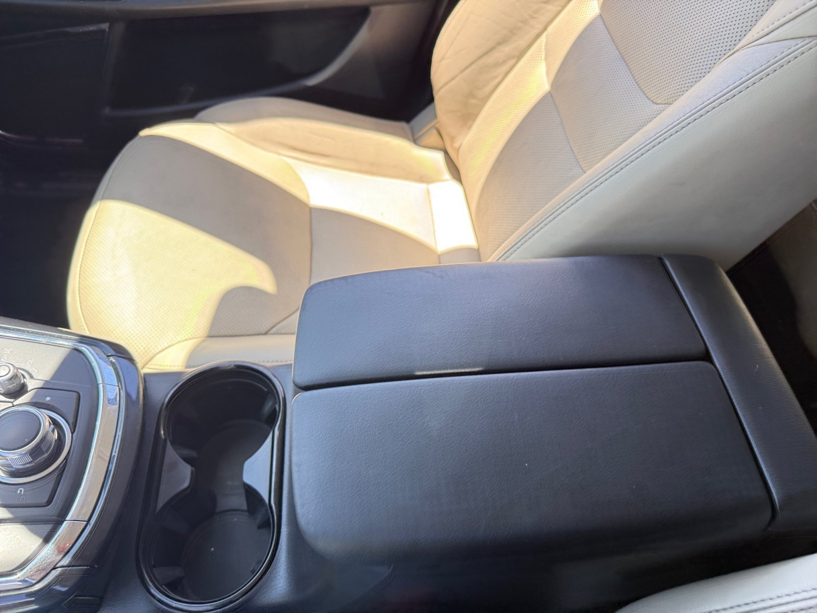 Used 2016 Snowflake White Pearl Mazda Touring image 14