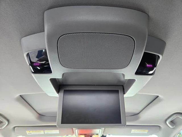 Used 2019 White Honda Touring image 16