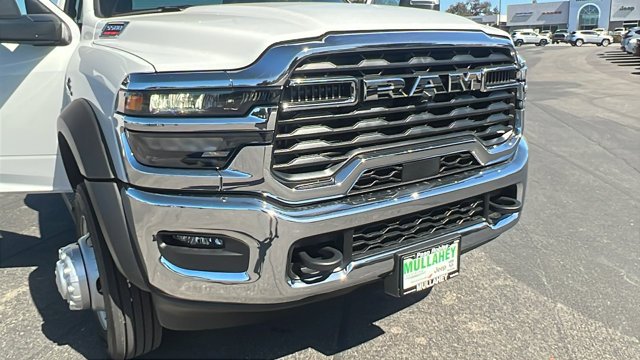 New 2026 Bright White Clear-Coat Exterior Paint RAM Tradesman image 12