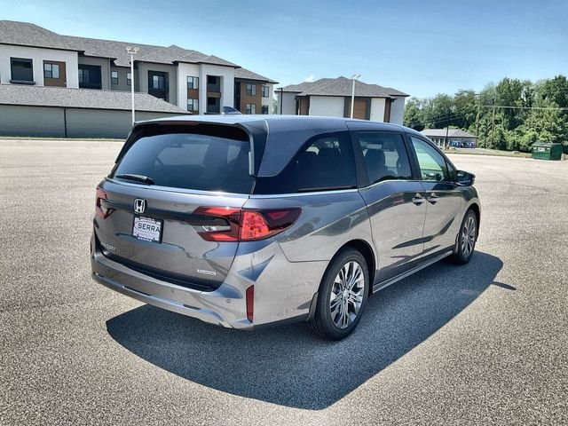 New 2026 Modern Steel Metallic Honda Touring image 14