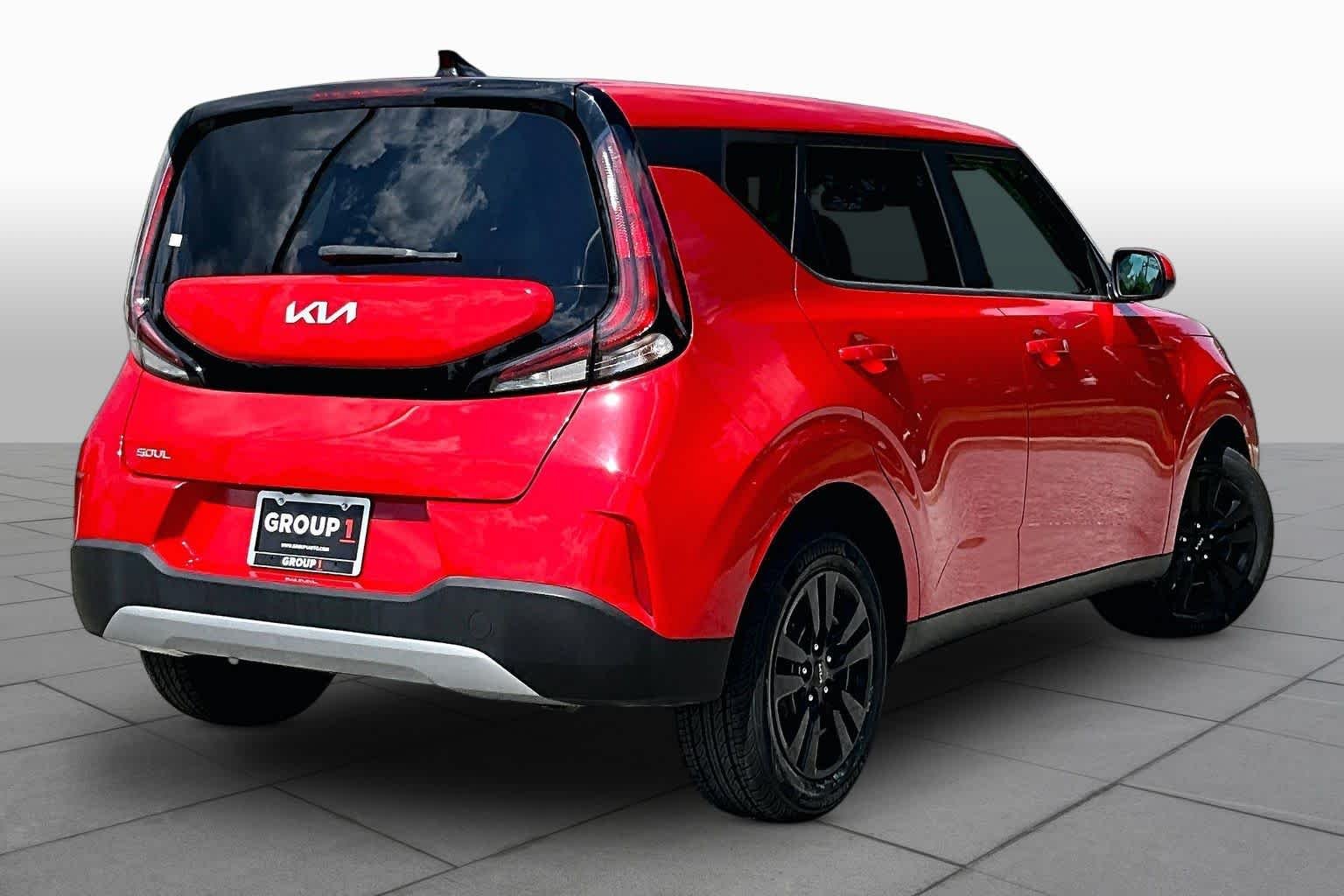 Used 2023 Inferno Red Kia LX image 13