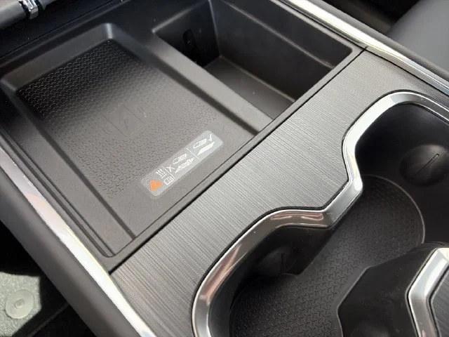 New 2027 Silver GMC Elevation image 20