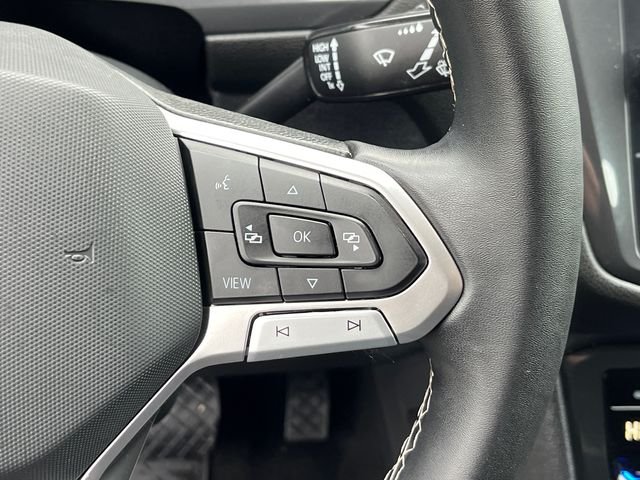 Used 2023 Black Volkswagen 2.0T SE image 13