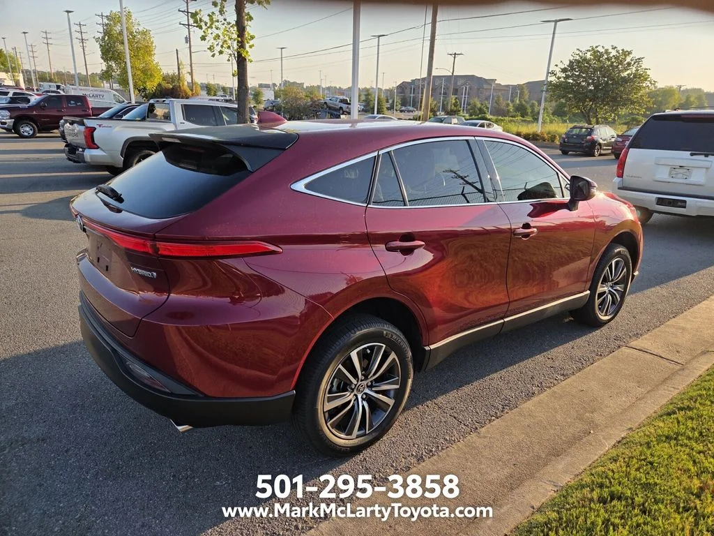 Used 2022 Red Toyota LE image 4