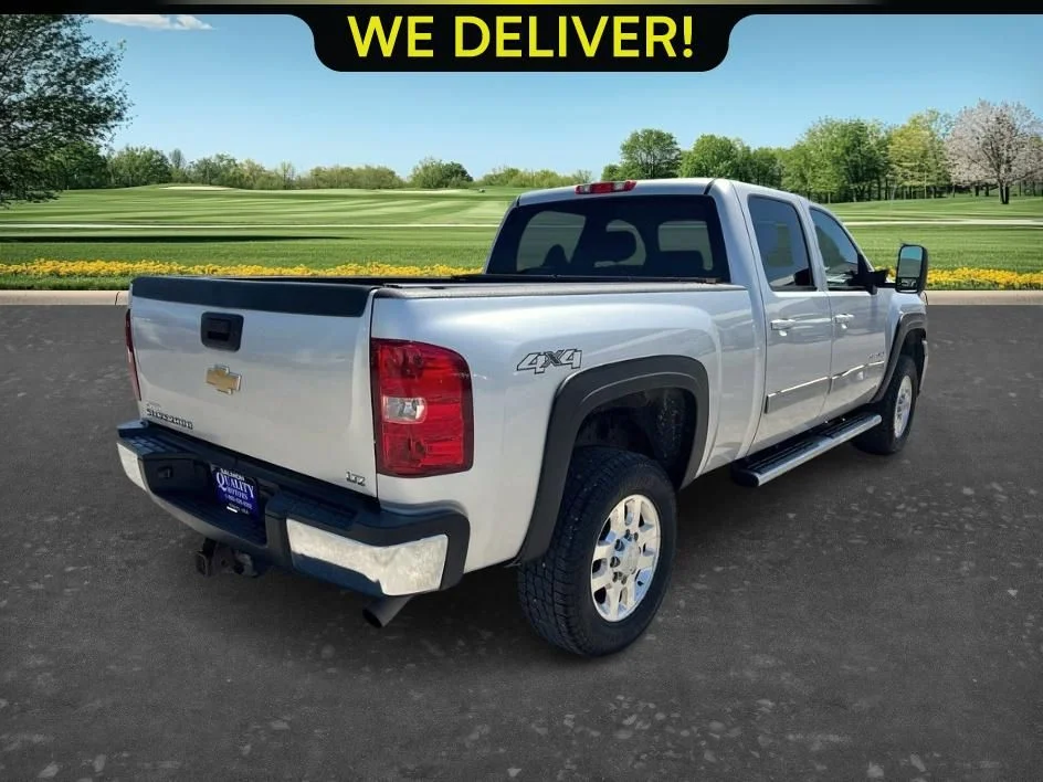 Used 2013 Silver Chevrolet LTZ image 5