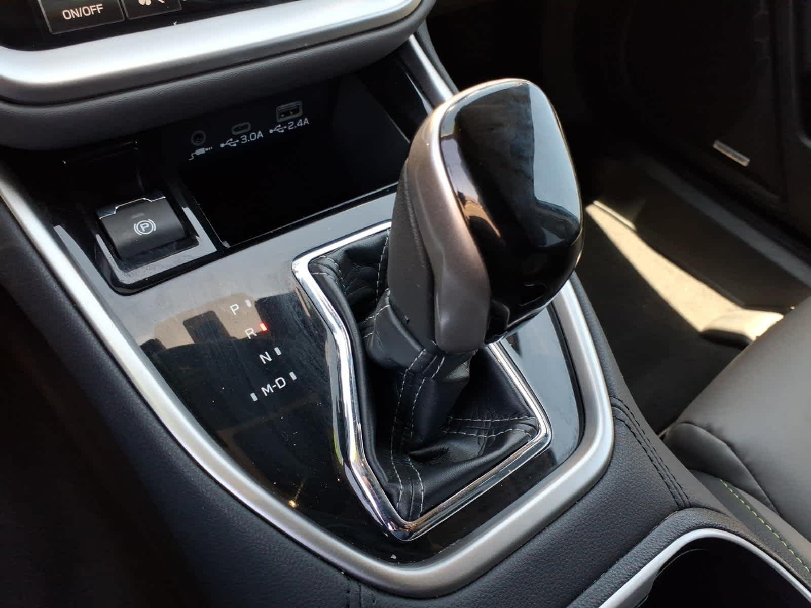 Used 2025 Ice Silver Metallic Subaru Onyx Edition image 37