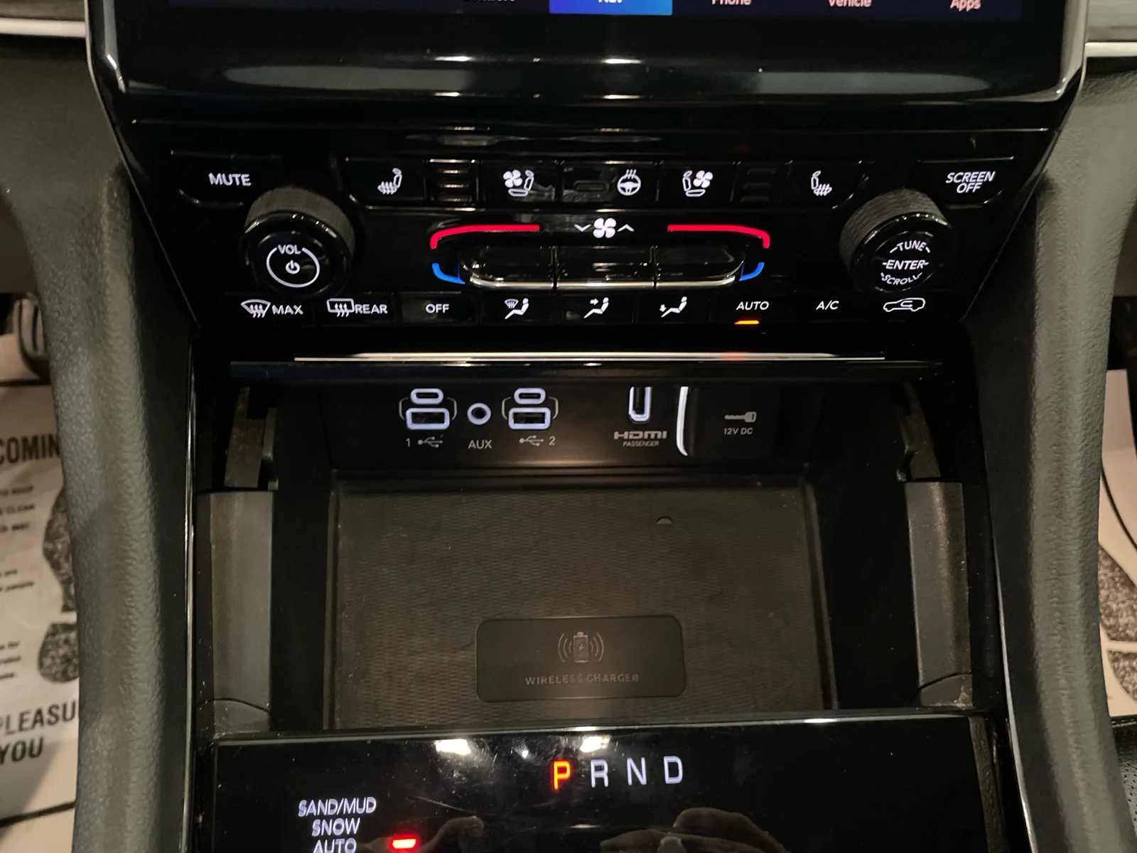 Used 2023 Midnight Sky Jeep Limited image 22