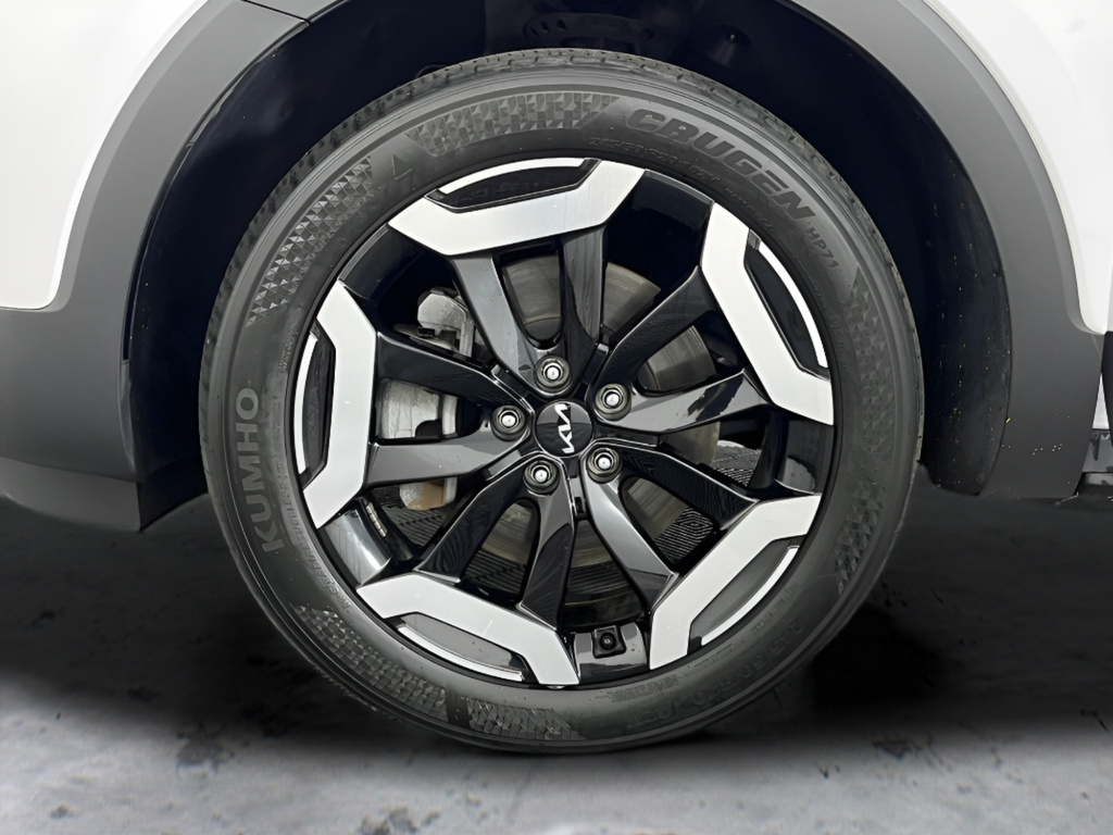 2024 Kia Telluride S - Photo 20