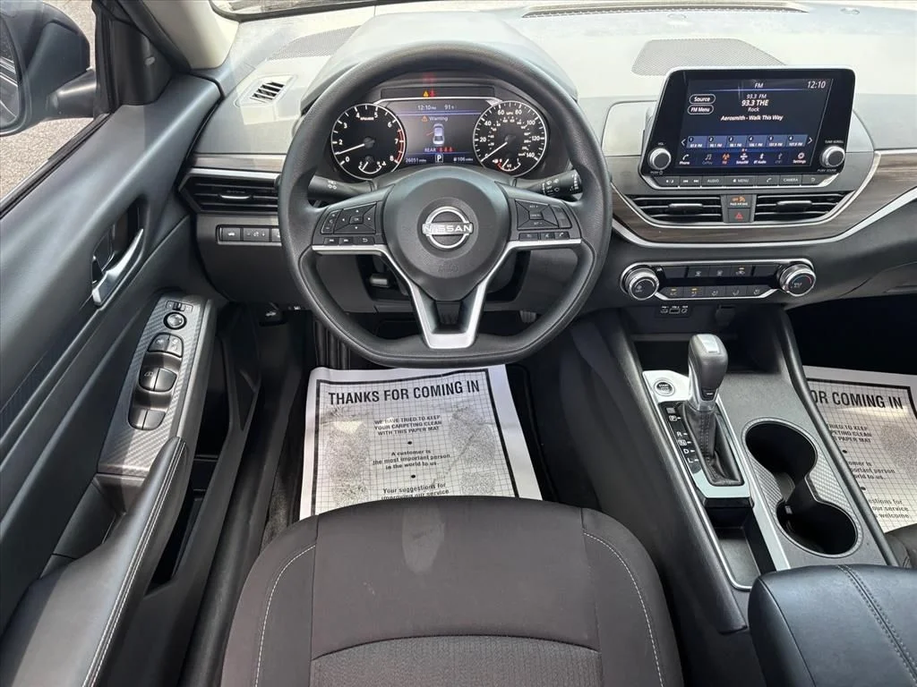 Used 2025 Gray Nissan 2.5 SV image 3