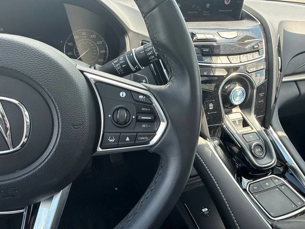 Used 2023  Acura w/Technology Package image 18
