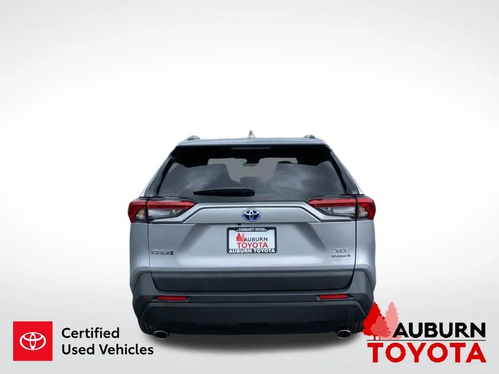 Certified Used 2024 Silver Sky Metallic Toyota XLE image 8