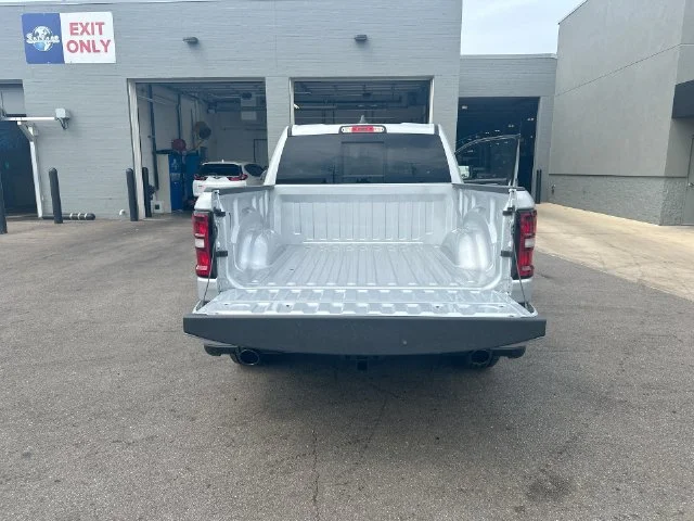 New 2026 Silver Zynith Exterior Paint RAM Big Horn/Lone Star image 25