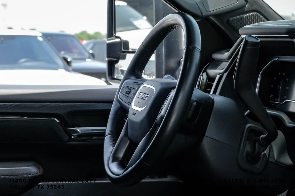 Used 2024 Onyx Black GMC AT4X image 14