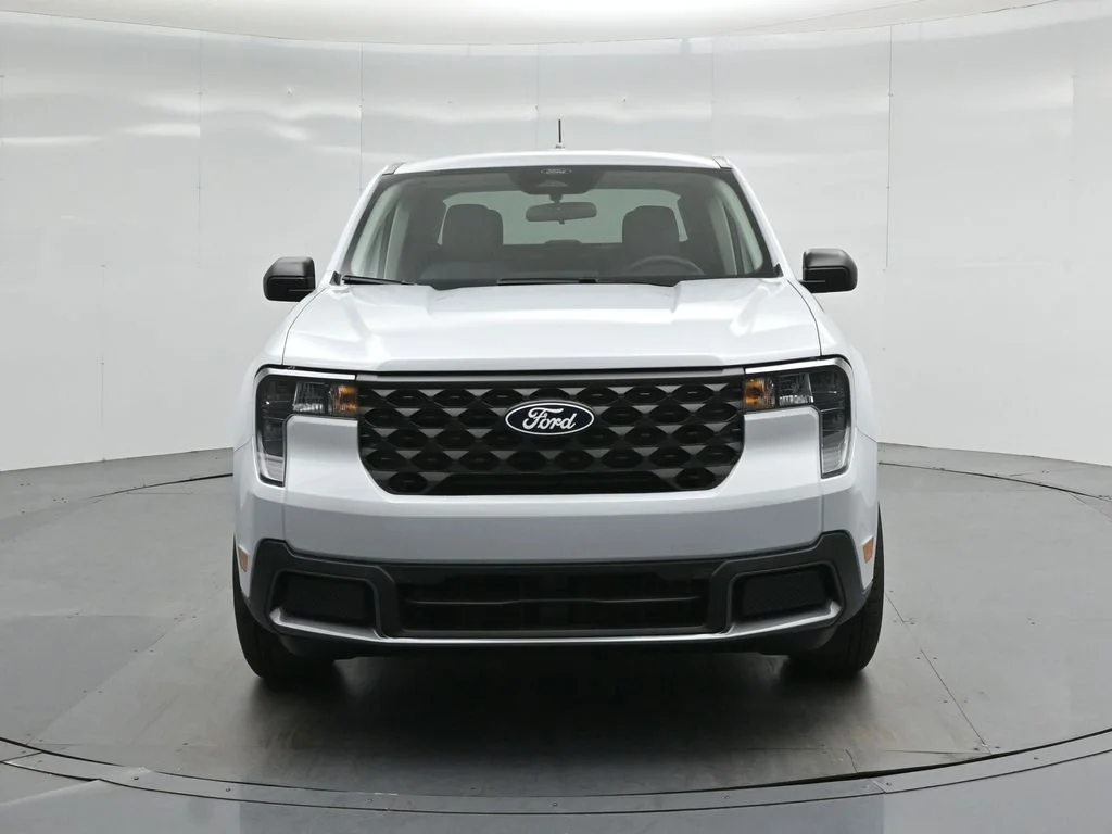 New 2026 Space White Metallic Ford XLT image 45