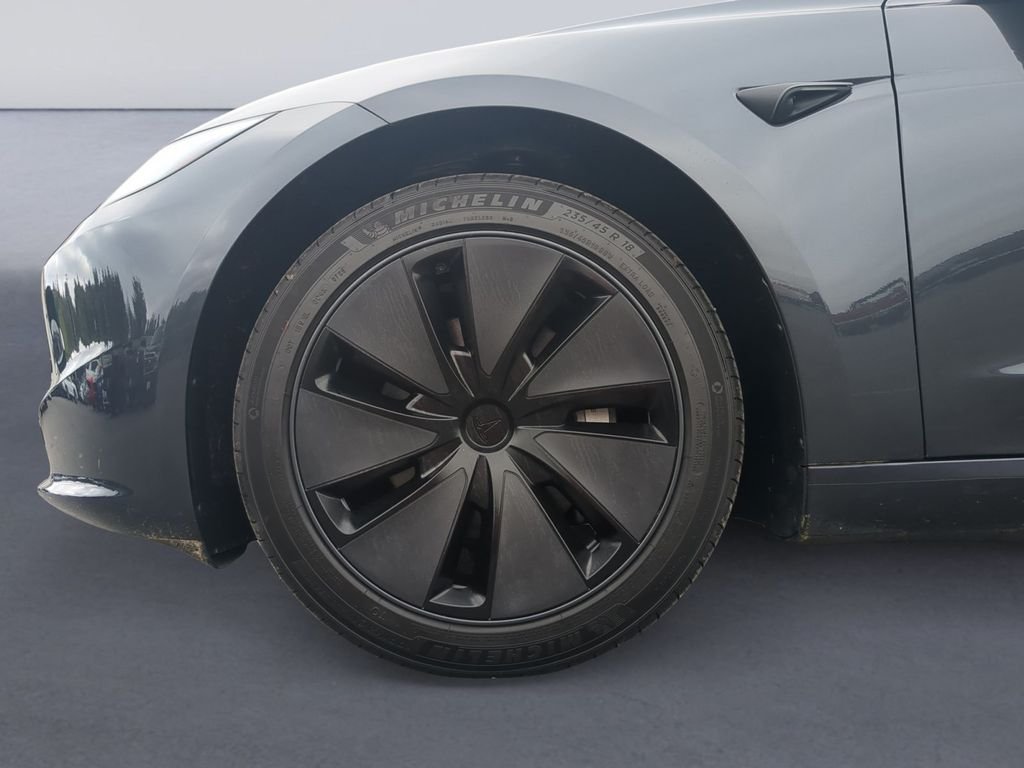 Used 2025 Stealth Gray Tesla Long Range image 10