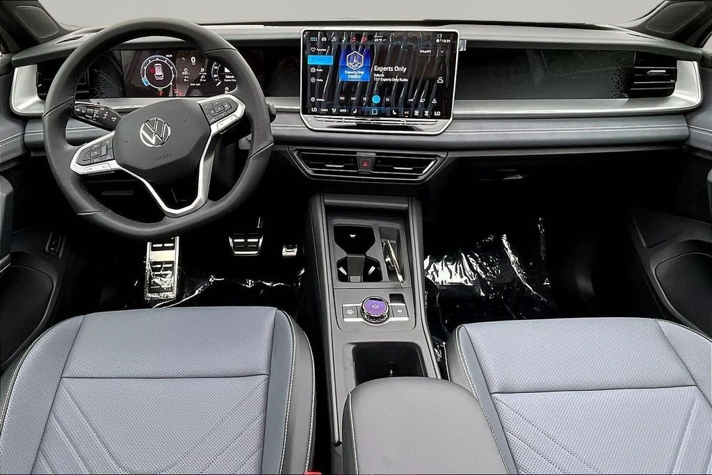 New 2026 Beige Volkswagen 2.0T SE R-Line Black image 7