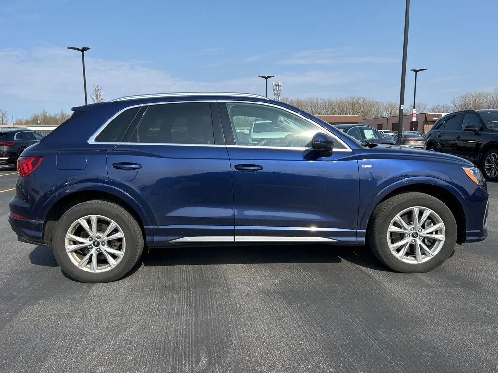 Used 2022 Blue Audi Premium image 10