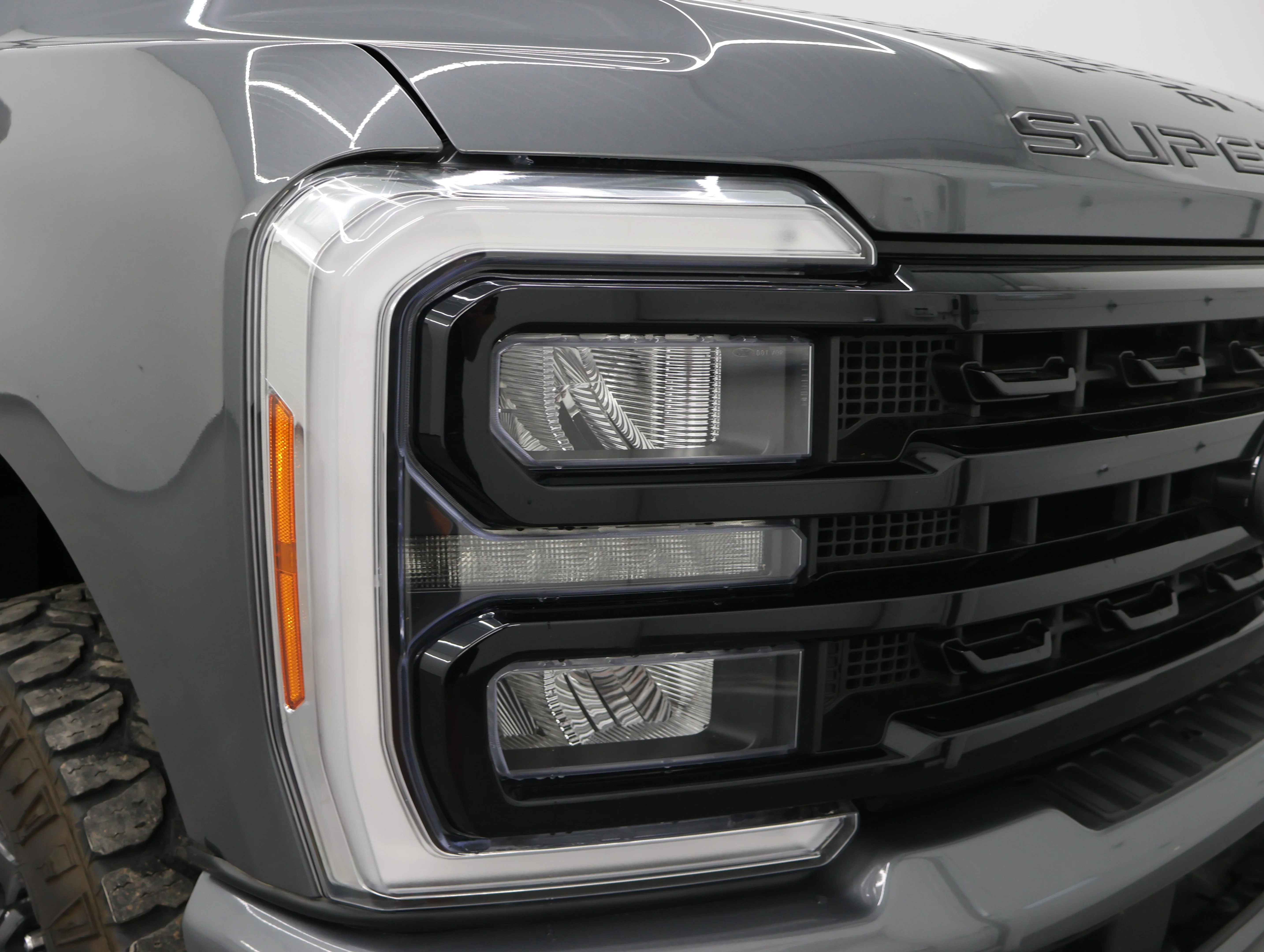 Used 2023 Carbonized Gray Metallic Ford XLT image 26