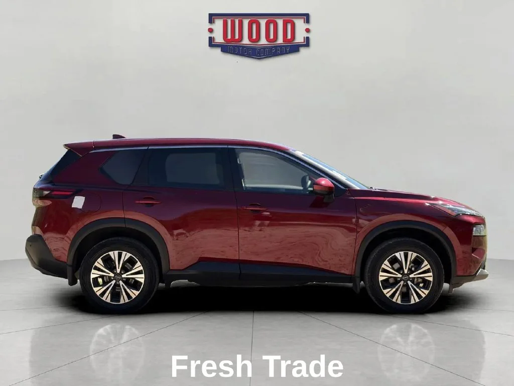 Used 2023 Scarlet Ember Tintcoat Nissan SV image 6