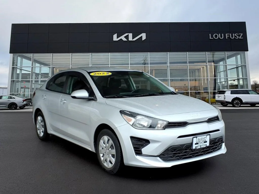 2022 Kia Rio LX iVT's photo