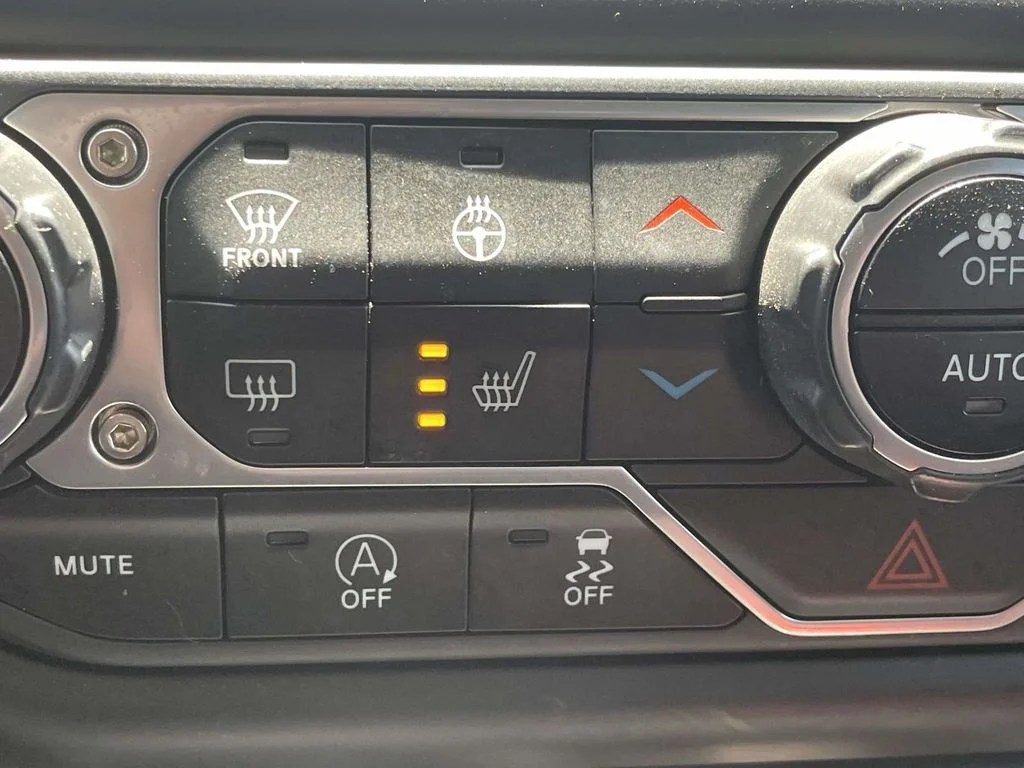 Used 2022 Green Jeep Mojave image 38