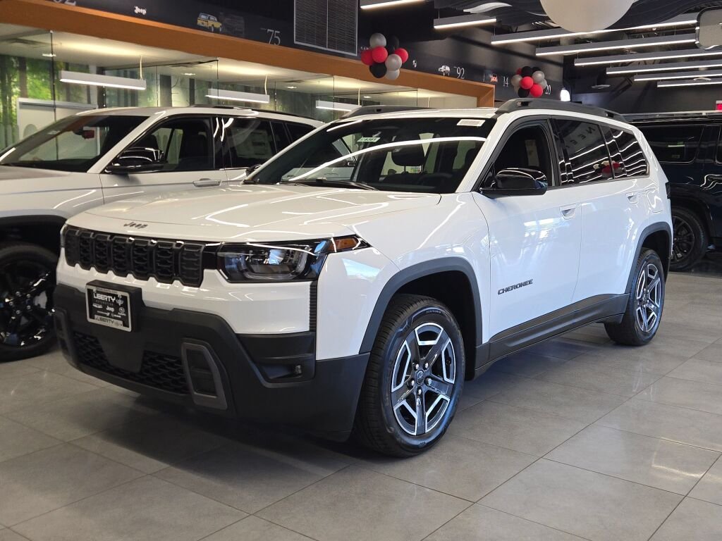 New 2026 Bright White Clear-Coat Exterior Paint Jeep Laredo image 4