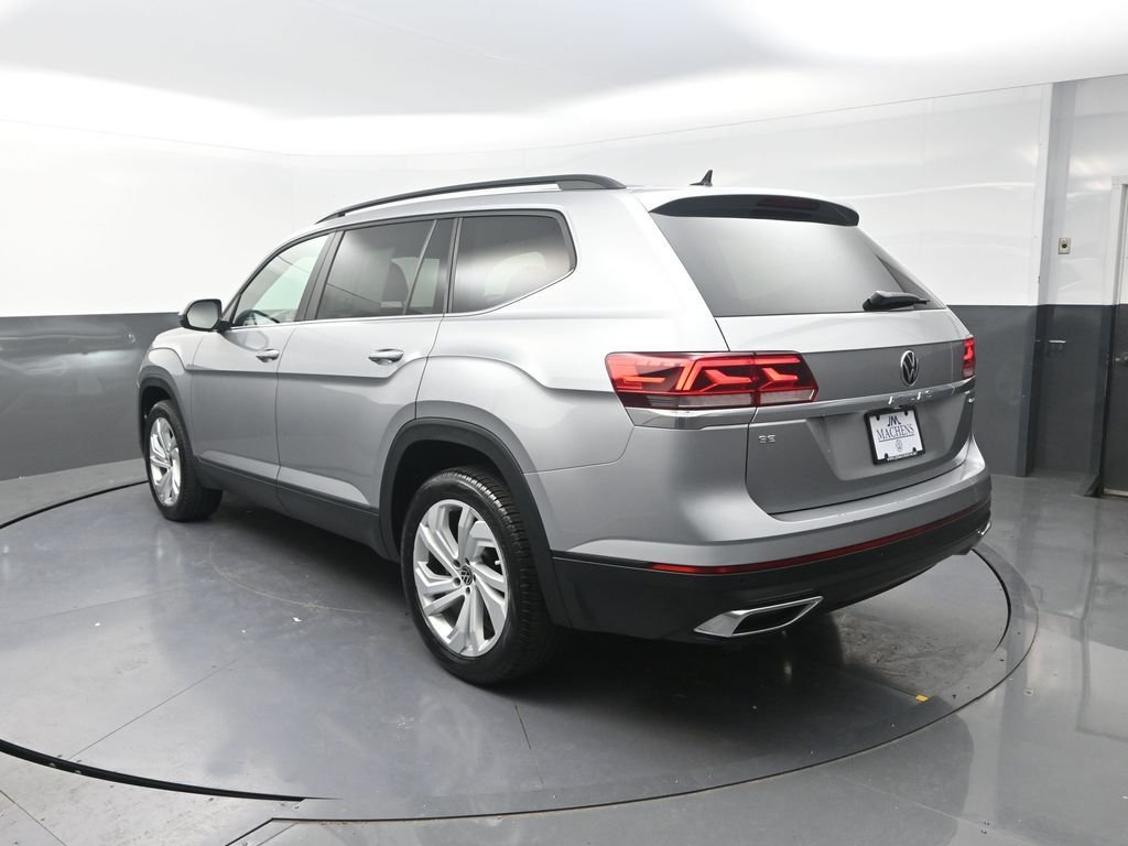 Used 2023 Silver Volkswagen 2.0T SE w/Technology image 8