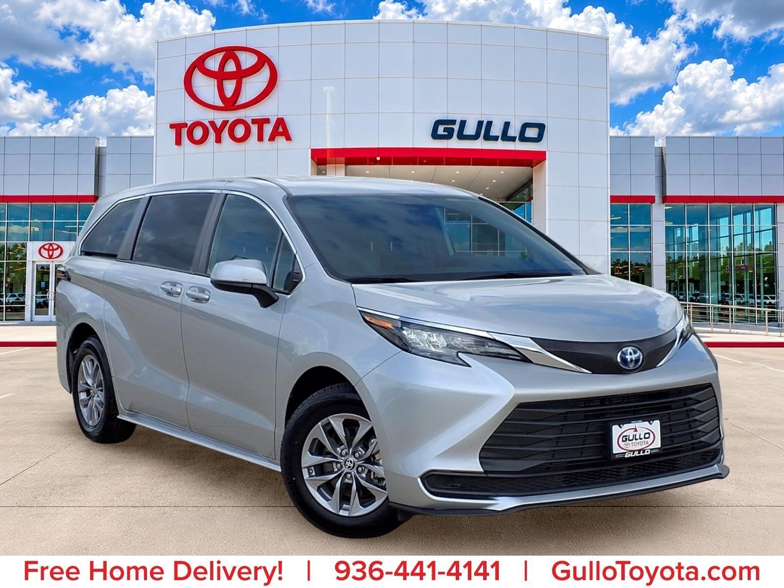 2025 Toyota Sienna LE