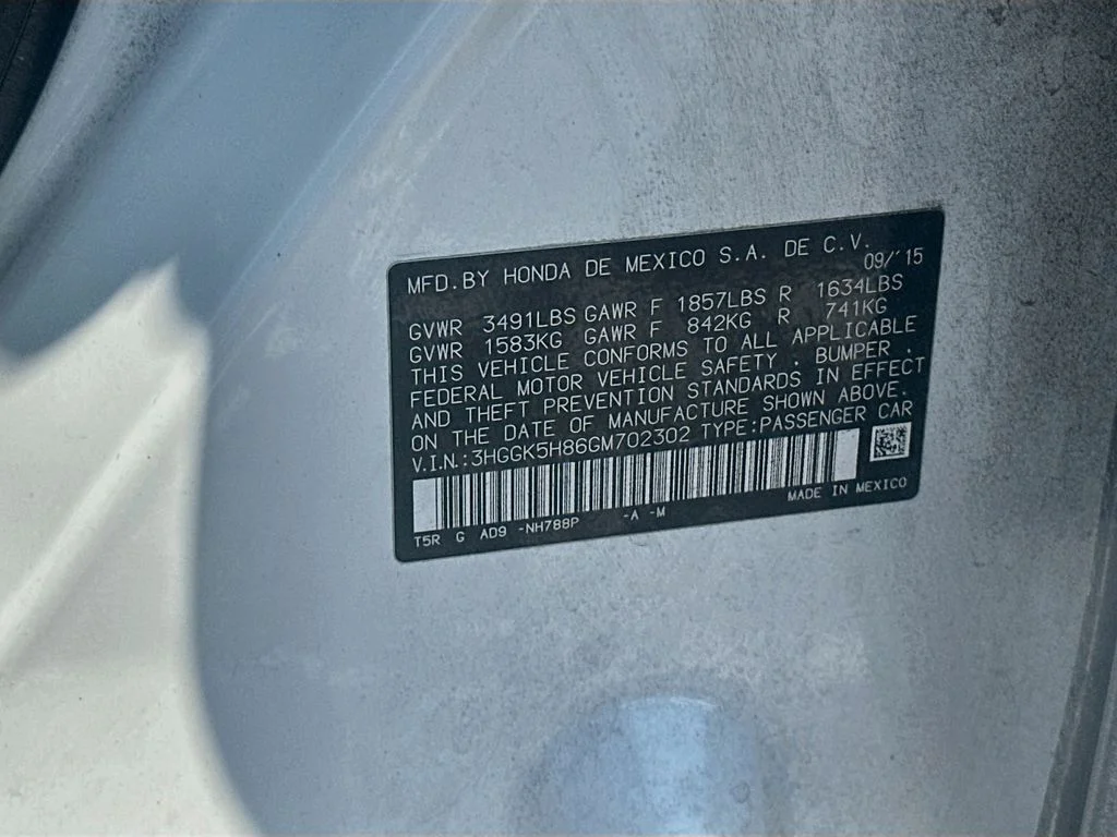 Used 2016 White Honda EX-L image 31