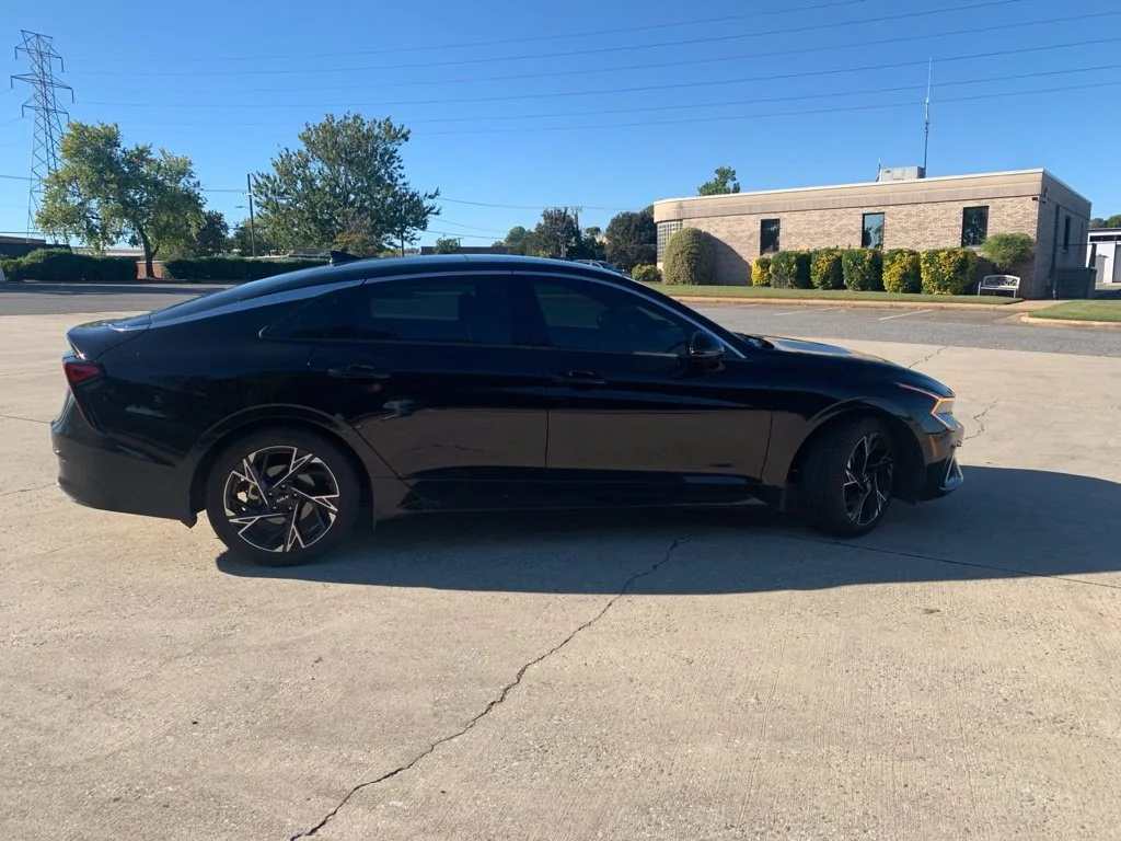 Used 2025 Black Kia GT-Line image 5