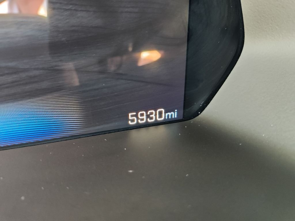 Used 2025 Orange Chevrolet Z71 image 19