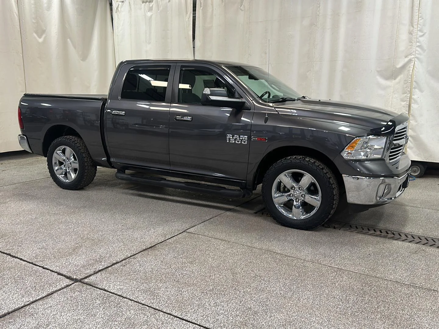 Used 2016 Granite Crystal Metallic Clearcoat Ram Big Horn image 8