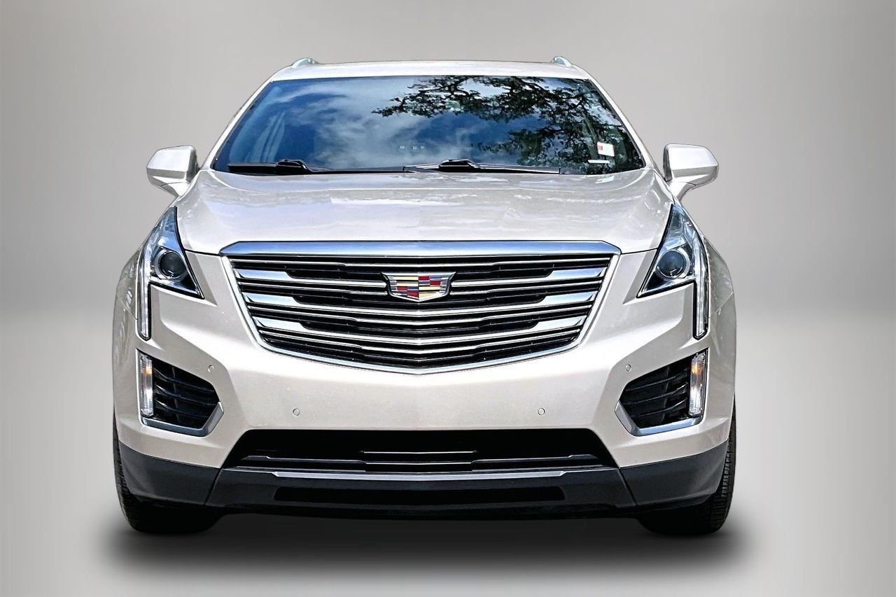 Used 2017 Silver Cadillac Luxury image 3
