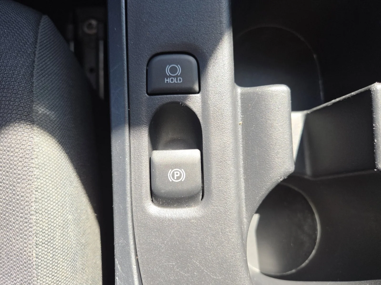 2024 Toyota Corolla LE - Photo 29
