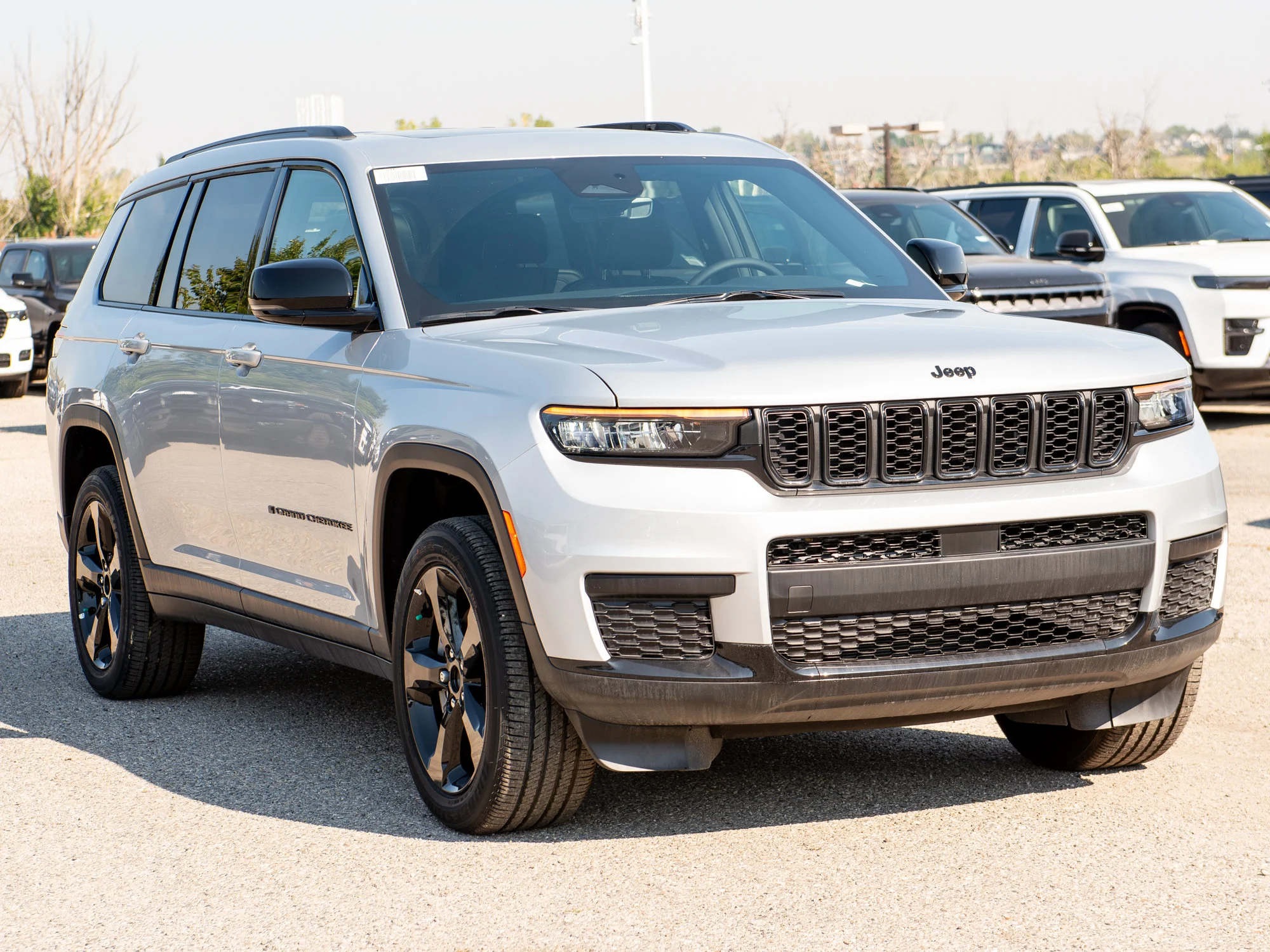 New 2025 Silver Jeep Altitude* 4x4, Sunroof, Trailer Tow Package, Heated Leather image 6
