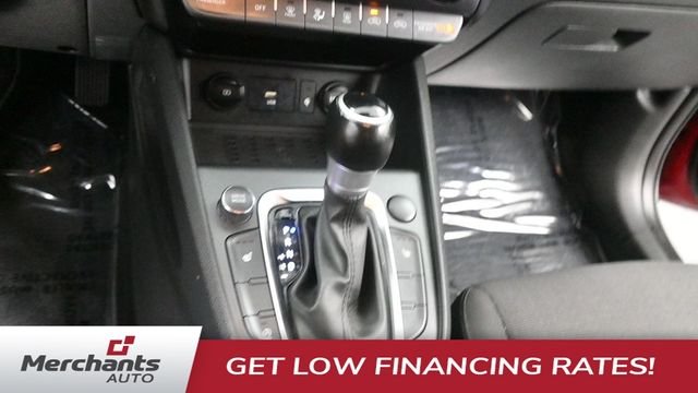 Used 2023 Red Hyundai SEL image 20