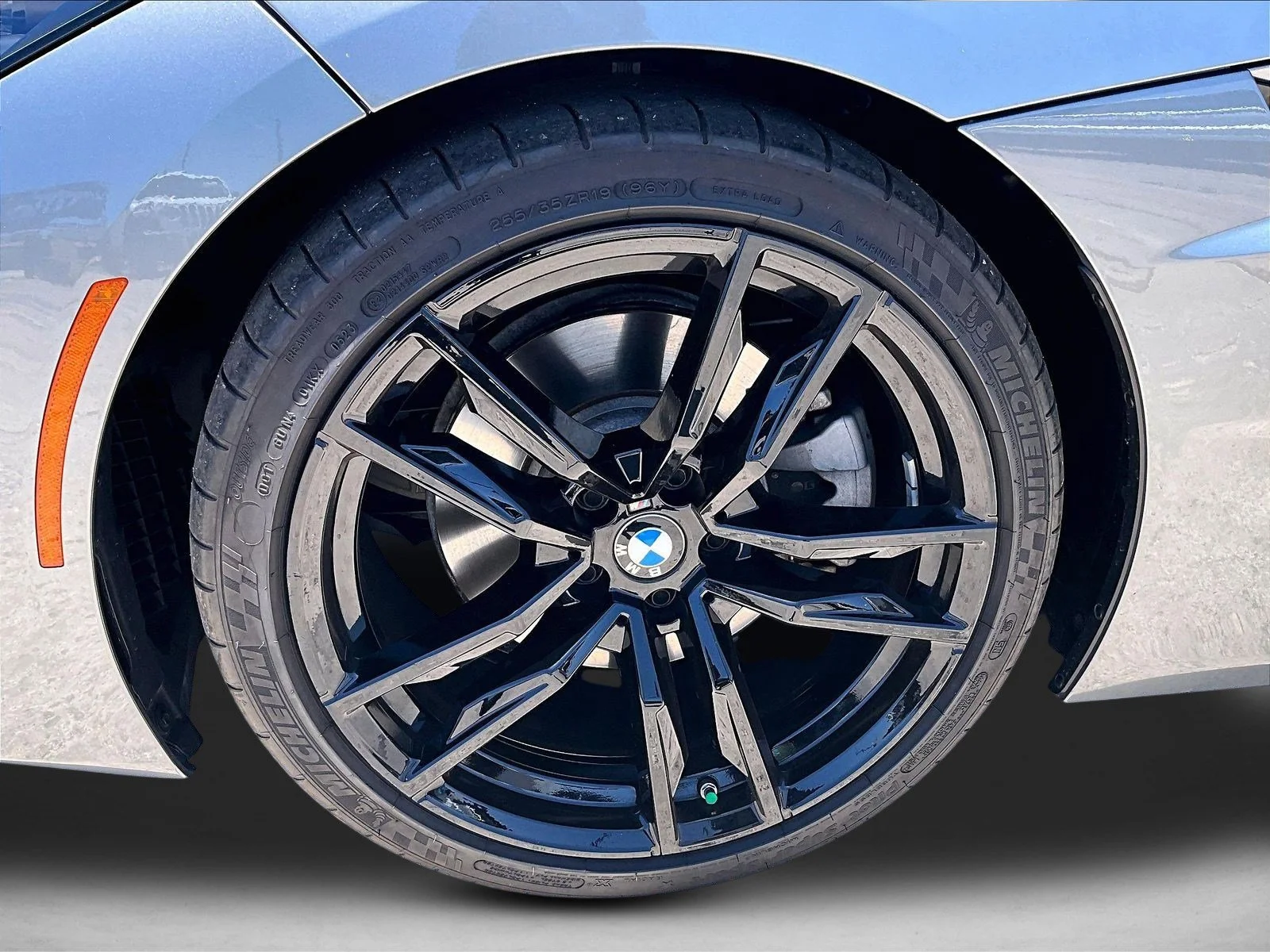 Used 2023 Skyscraper Grey Metallic BMW sDrive30i image 9
