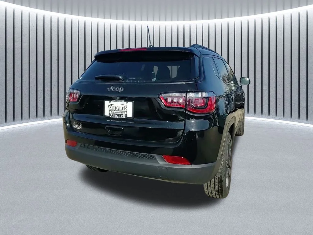 New 2026 Black Jeep Latitude image 9