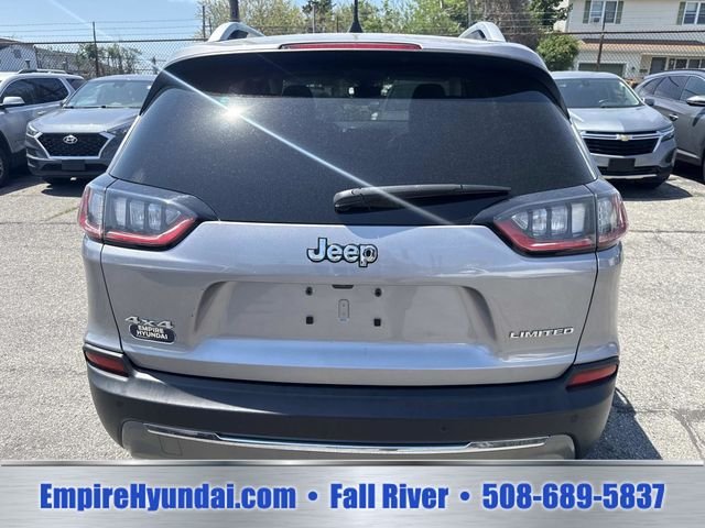Used 2019 Billet Silver Metallic Jeep Limited image 4