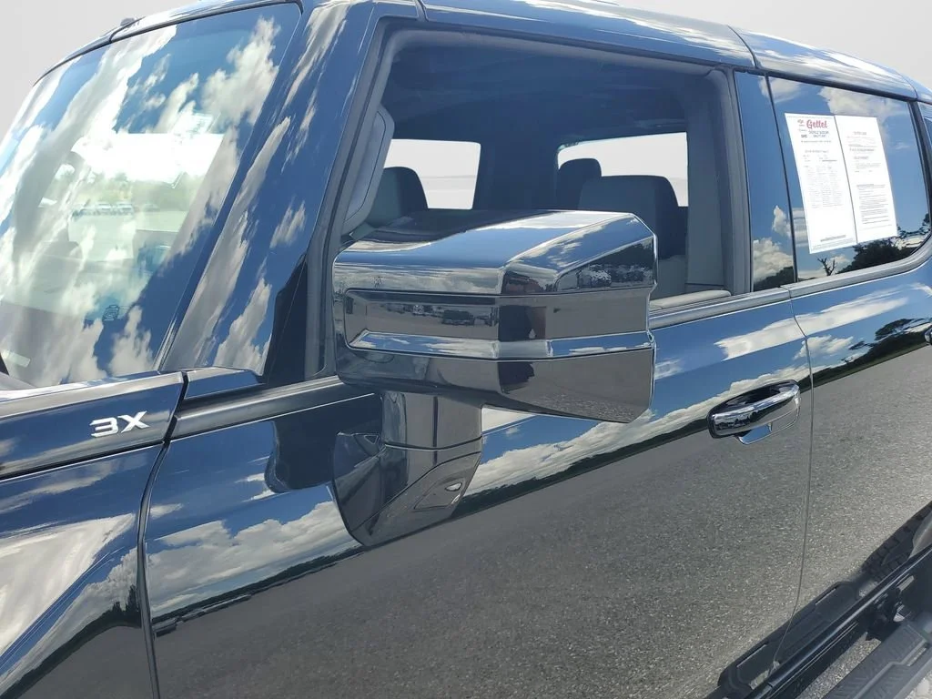 Used 2025 Void Black GMC 3X image 28