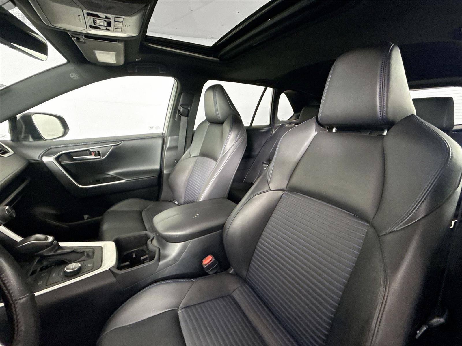 Used 2024 Magnetic Gray Metallic/Midnight Black Metallic Toyota Hybrid XSE image 3