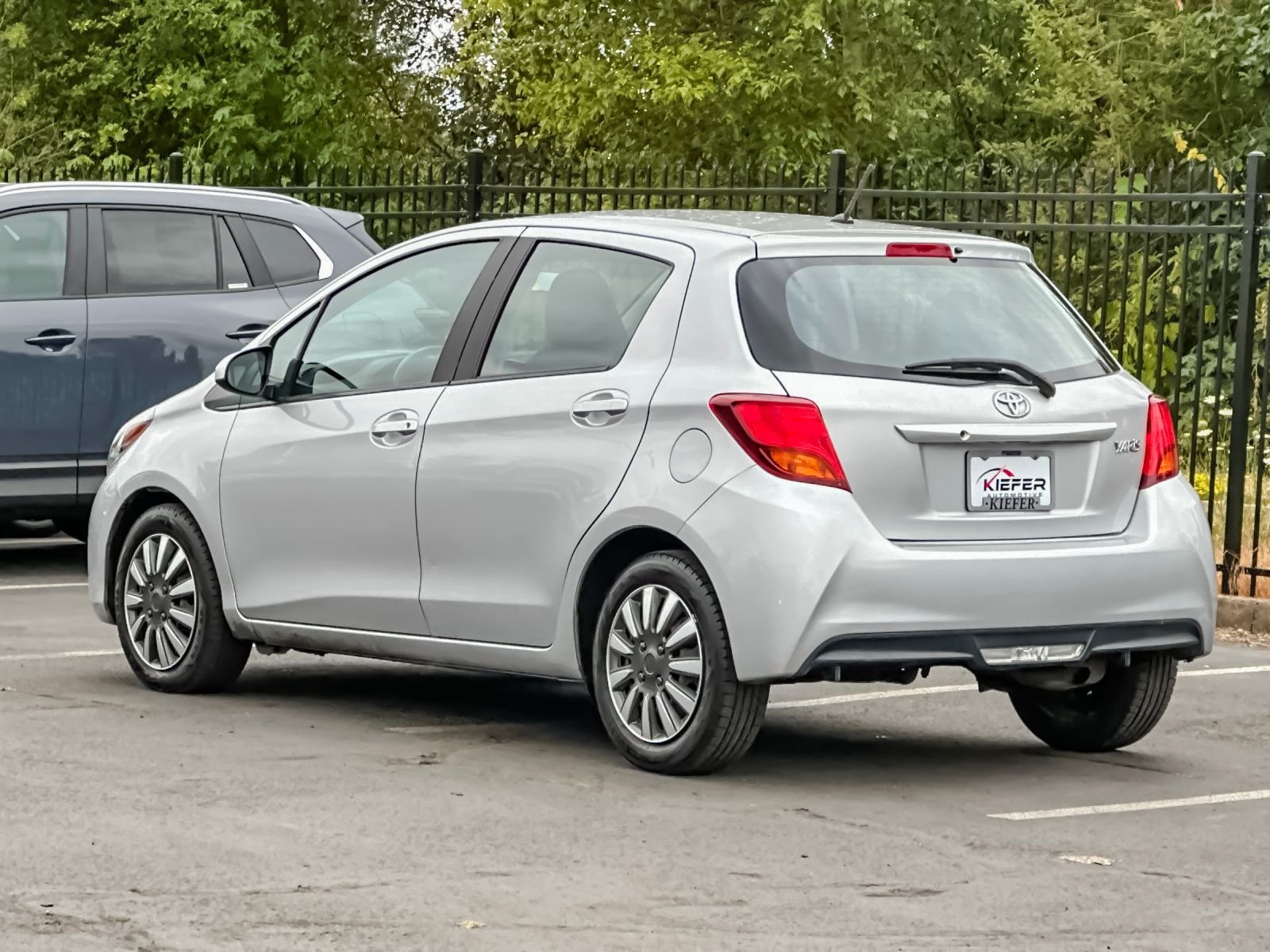 Used 2017 Silver Toyota L image 5