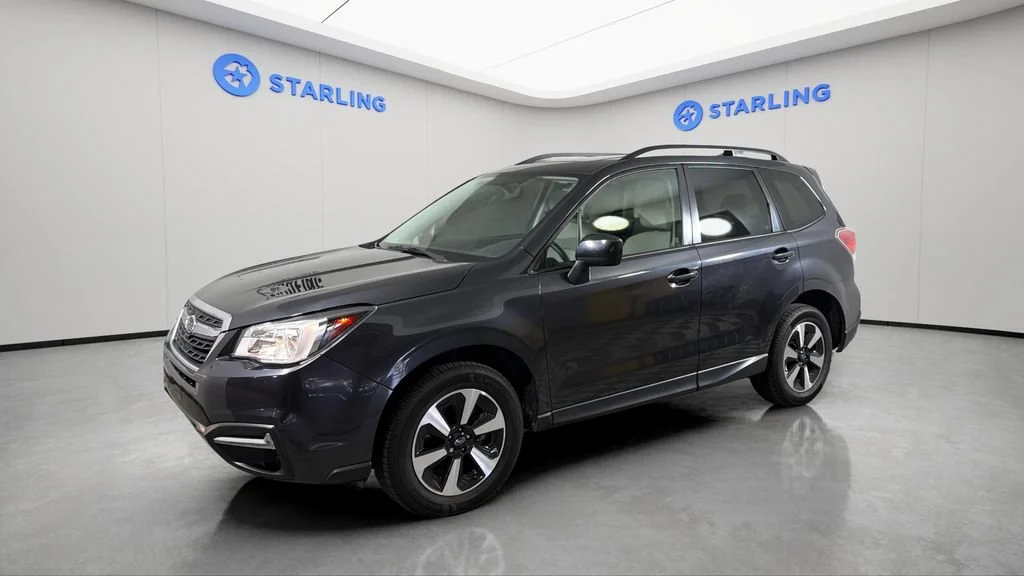 Used 2017  Subaru Premium image 2