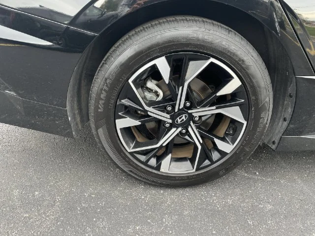 2025 Hyundai Sonata SEL - Photo 34