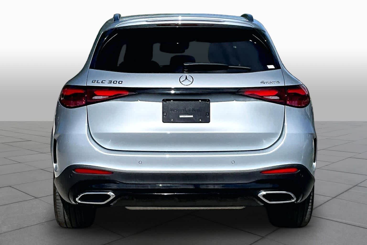Used 2025 Cirrus Silver Metallic Mercedes-Benz GLC 300 image 5