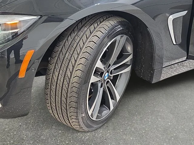 Used 2020 Black Sapphire Metallic BMW 440i xDrive image 31