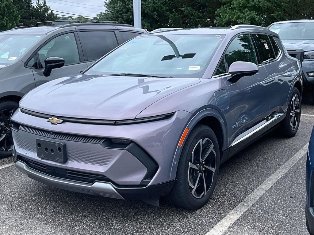 Used 2024 Gray Chevrolet LT image 3