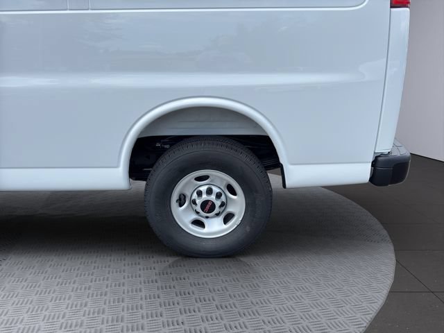 2026 GMC Savana Cargo Work Van - Photo 29